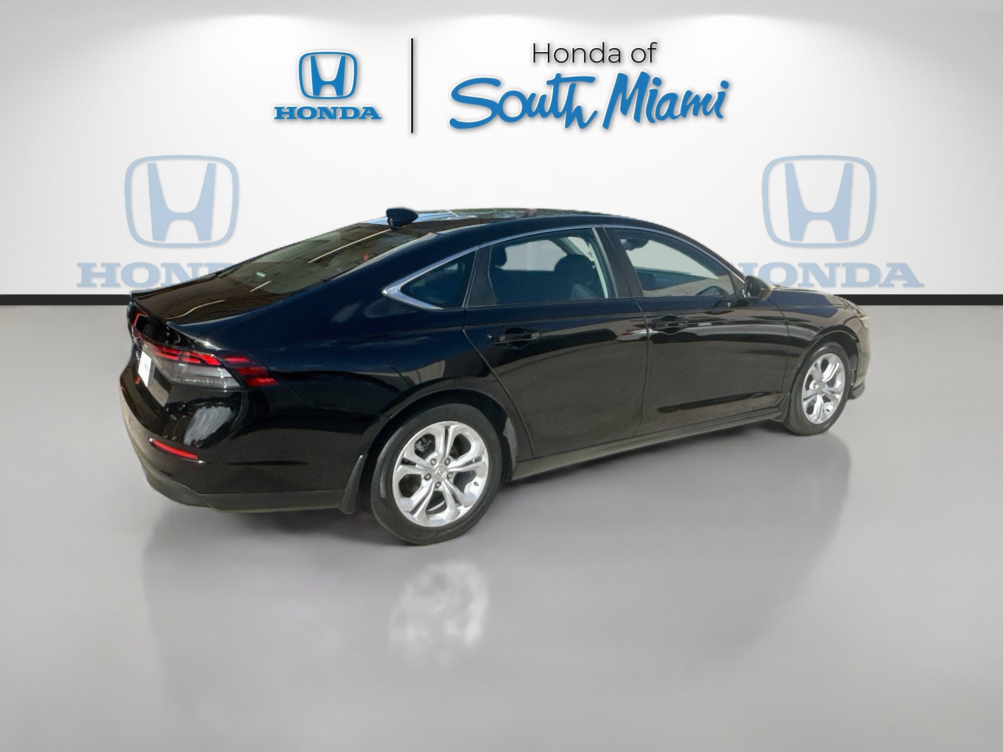 Certified 2024 Honda Accord LX image 7