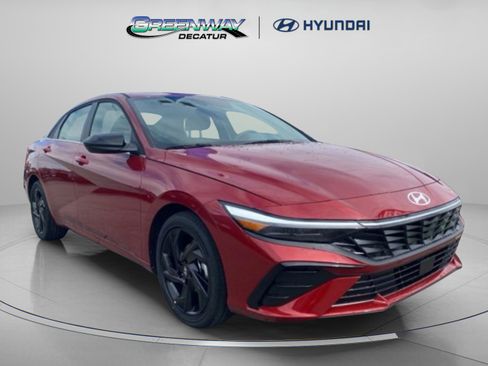 New 2026 Hyundai Elantra SEL Sport Premium FWD image 2