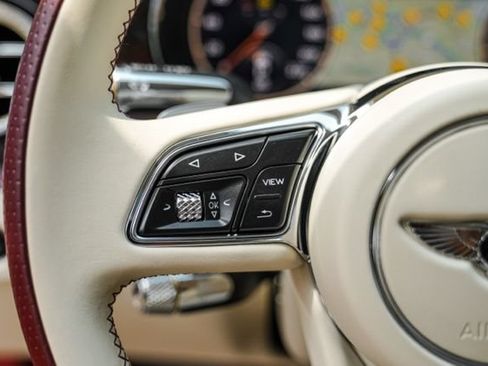 Used 2022 Bentley Flying Spur V8 AWD/4WD image 30