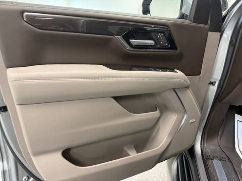 New 2026 GMC Yukon XL Elevation w/ LPO, Floor Liner Package RWD image 13