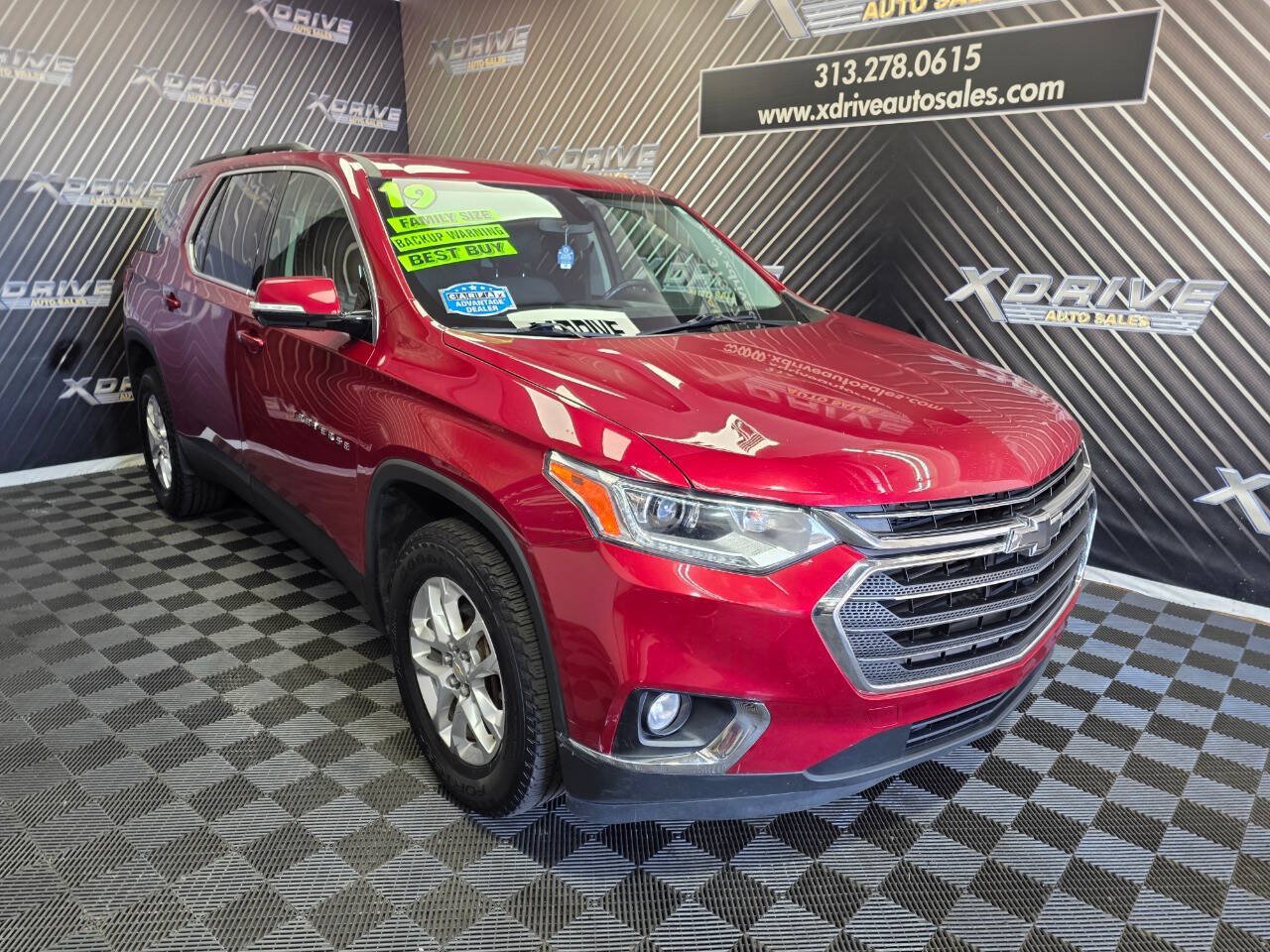 Used 2019 Chevrolet Traverse LT FWD image 7