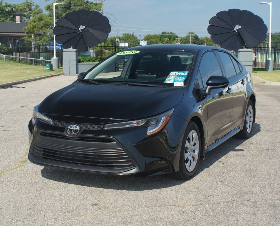 Used 2026 Toyota Corolla LE FWD image 22