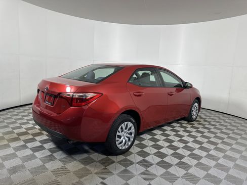 Used 2019 Toyota Corolla Sedan image 7