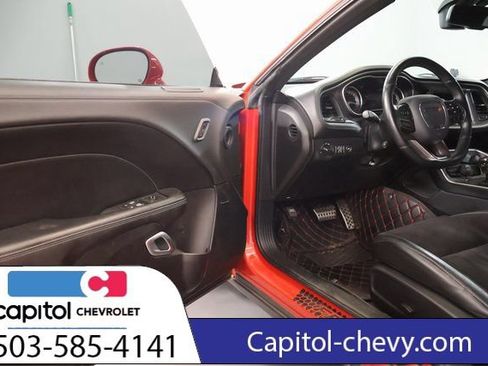 Used 2021 Dodge Challenger R/T Scat Pack RWD image 10