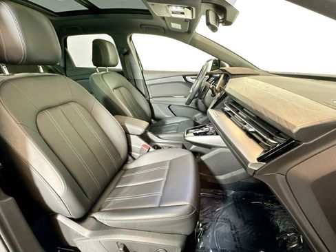 Used 2024 Audi Q4 e-tron Premium w/ Convenience Package image 26