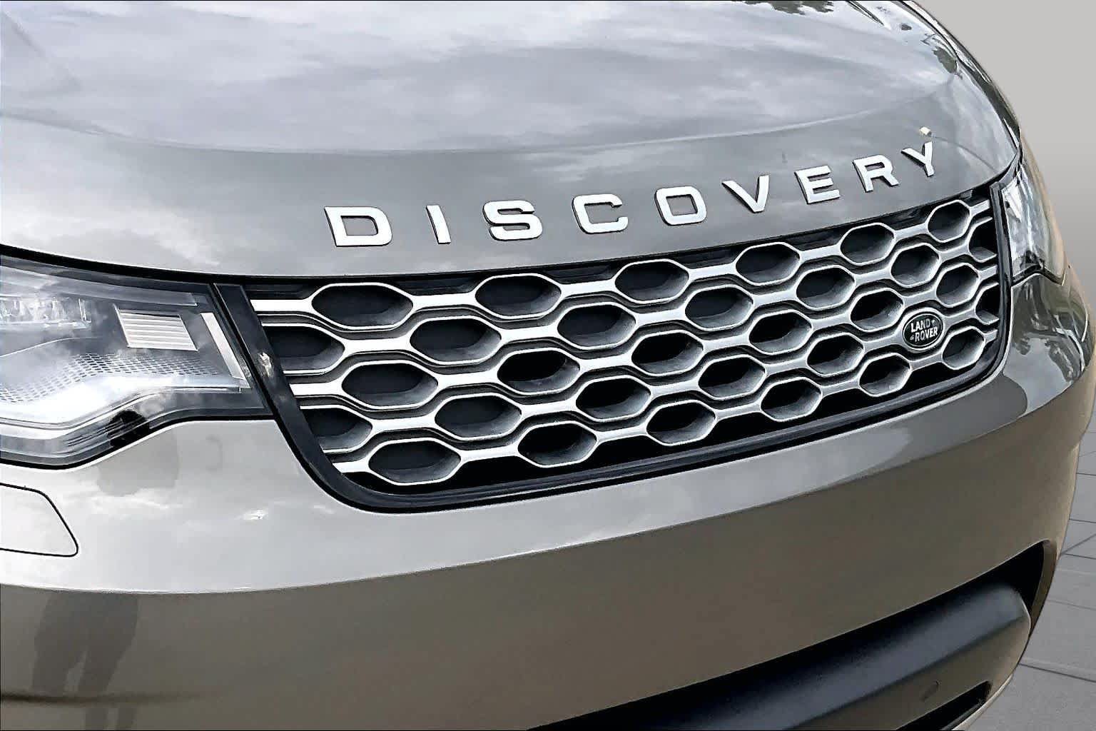 Used 2025 Land Rover Discovery S AWD/4WD image 28