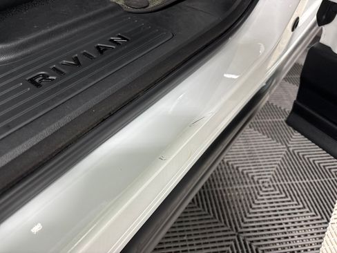 Used 2024 Rivian R1S Adventure AWD/4WD image 35