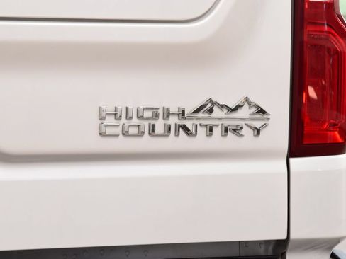 Used 2024 Chevrolet Silverado 1500 High Country AWD/4WD image 24