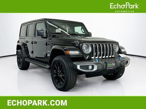 Used 2023 Jeep Wrangler Unlimited Sahara w/ Cold Weather Group AWD/4WD image 1