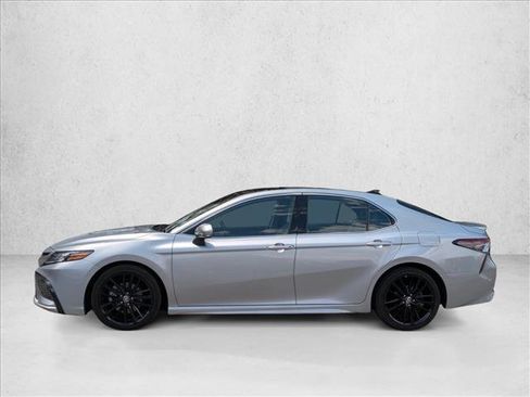 Used 2023 Toyota Camry XSE w/ Cold Weather Package FWD image 8