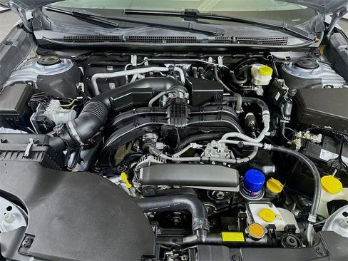 Used 2022 Subaru Outback Limited w/ Popular Package #2 image 9