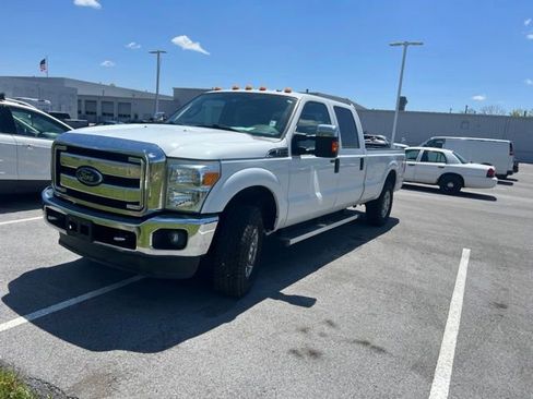 Used 2015 Ford F250 XLT w/ XLT Premium Package AWD/4WD image 3