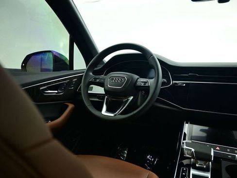 Used 2021 Audi Q7 3.0T Premium Plus image 7
