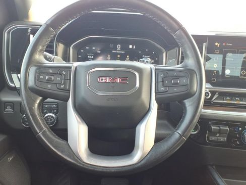 Used 2022 GMC Sierra 1500 SLT w/ SLT Premium Plus Package AWD/4WD image 12