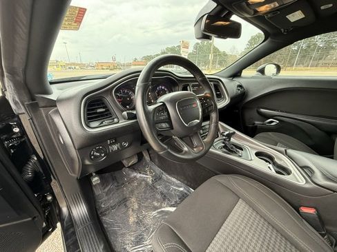 Used 2020 Dodge Challenger SXT w/ Blacktop Package image 12