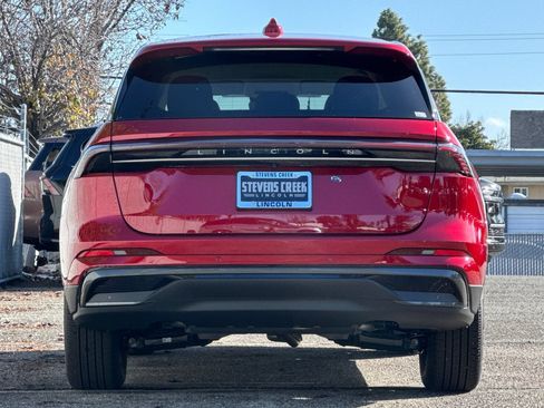 New 2026 Lincoln Nautilus Premier w/ Jet Appearance Package AWD/4WD image 5