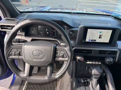 Used 2025 Toyota Tacoma SR5 image 6