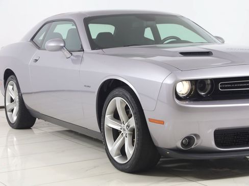 Used 2017 Dodge Challenger R/T w/ Sound Group RWD image 38