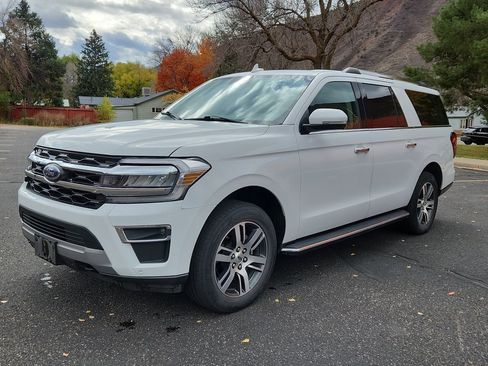 Used 2022 Ford Expedition Max Limited image 4