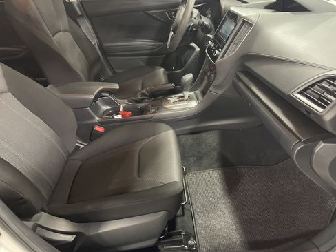 Used 2020 Subaru Impreza Premium image 12