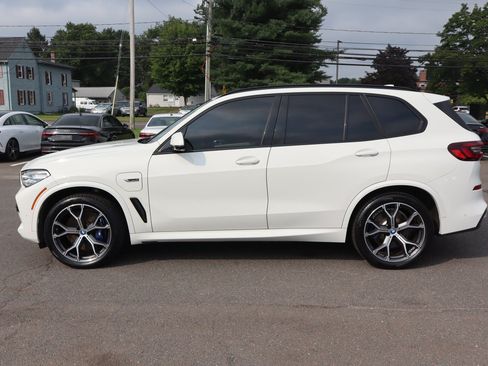 Used 2022 BMW X5 xDrive45e w/ M Sport Package AWD/4WD image 9