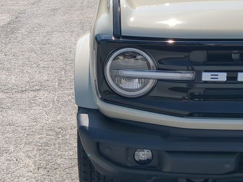 New 2026 Ford Bronco Outer Banks AWD/4WD image 8