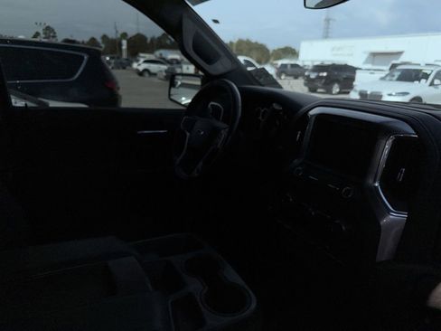 Used 2021 Chevrolet Silverado 1500 RST image 7