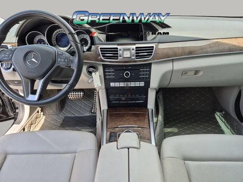 Used 2016 Mercedes-Benz E 350 Sedan image 11