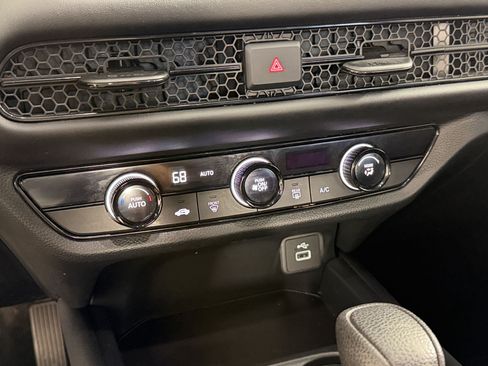 Used 2023 Honda HR-V LX image 18