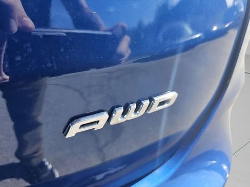 New 2024 Ford Edge SE image 8