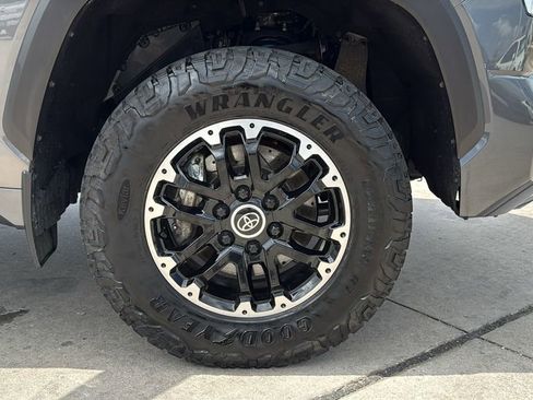 Used 2022 Toyota Tundra SR5 w/ TRD Off-Road Premium Package AWD/4WD image 33