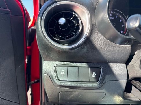 Used 2022 Kia Forte LXS image 23