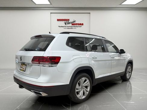 Used 2023 Volkswagen Atlas SE w/ Panoramic Sunroof Package FWD image 7