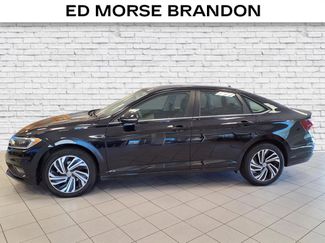 Used 2021 Volkswagen Jetta SEL Premium video 2