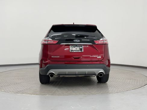 Used 2019 Ford Edge Titanium image 10