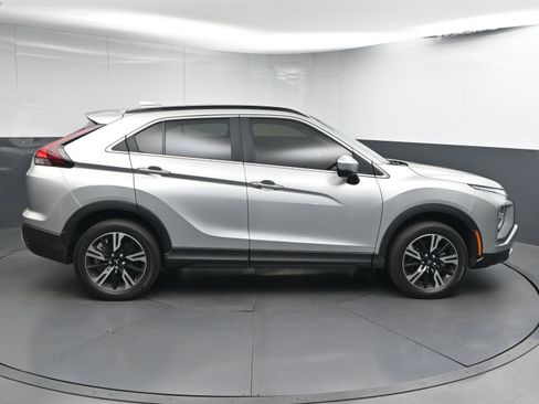 Used 2023 Mitsubishi Eclipse Cross SE image 9