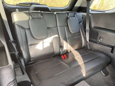 Used 2022 Ford Explorer XLT w/ Equipment Group 202A image 15