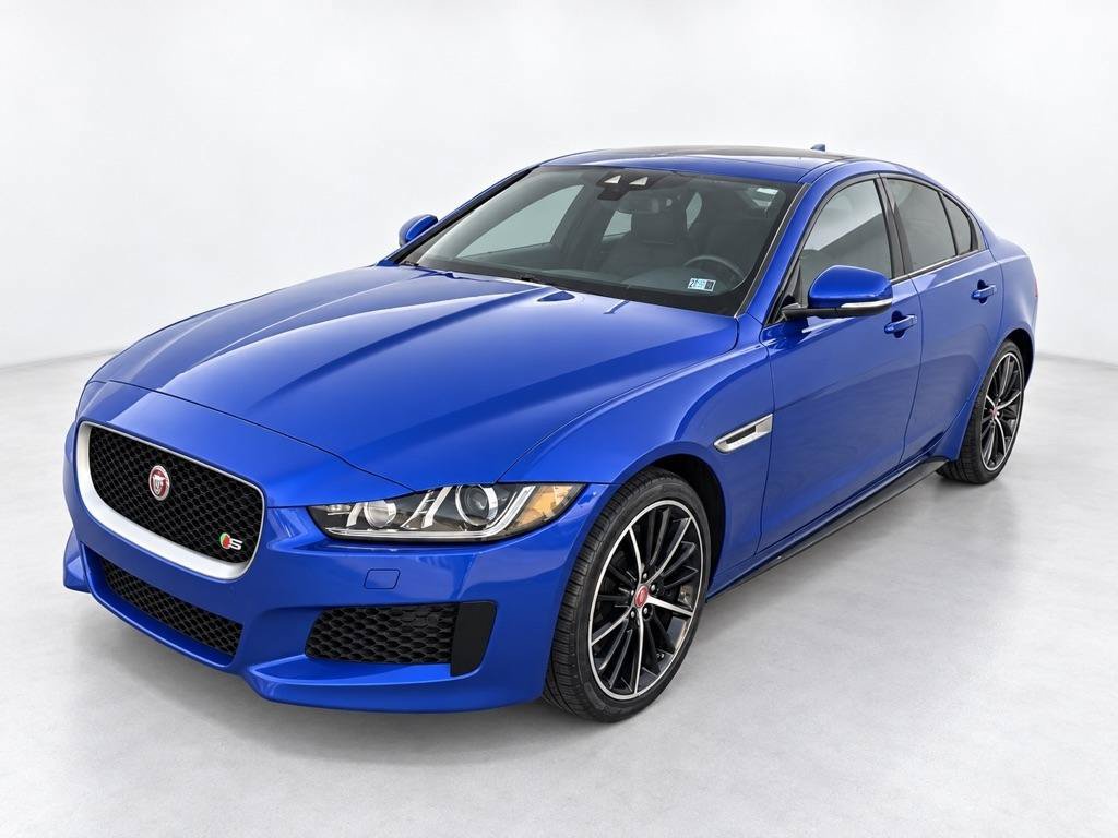 Used 2018 Jaguar XE S AWD/4WD image 8