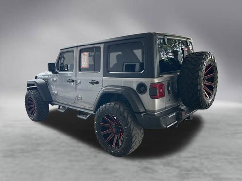 Used 2018 Jeep Wrangler Unlimited Sport S AWD/4WD image 4