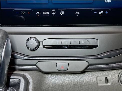 New 2026 Ford Transit 250 148 Medium Roof w/ Load Area Protection Package image 10