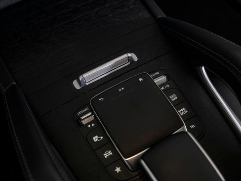 Used 2023 Mercedes-Benz GLE 350 w/ AMG Line Exterior image 33