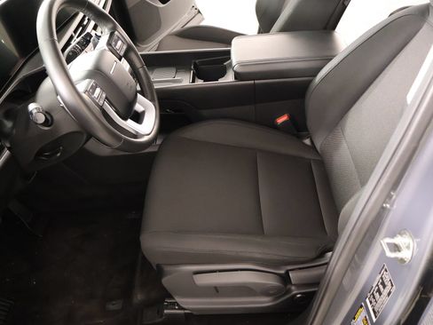 Used 2025 Hyundai Santa Fe SE FWD image 10