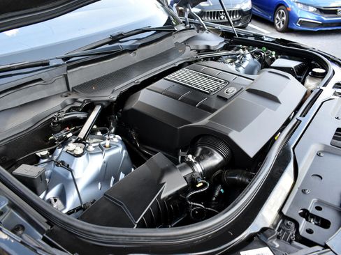 Used 2019 Land Rover Discovery HSE image 48