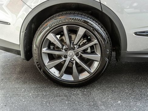 Used 2025 Acura MDX A-Spec AWD/4WD image 32
