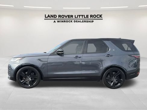 Used 2024 Land Rover Discovery Metropolitan Edition image 6