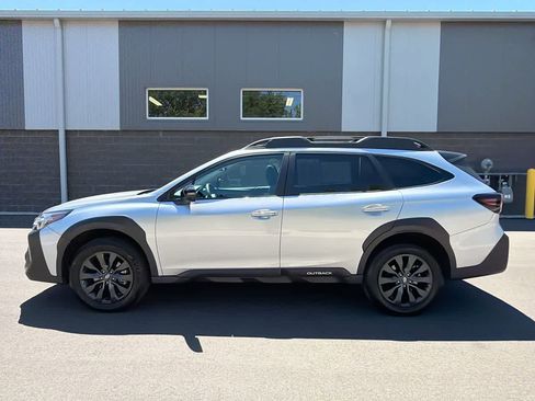 Certified 2024 Subaru Outback Onyx Edition AWD/4WD image 10