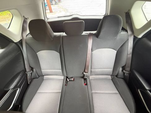 Used 2025 Kia Soul LX w/ LX Technology Package FWD image 36