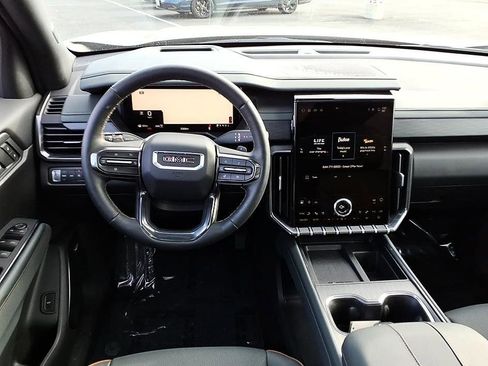 Used 2026 GMC Acadia AT4 w/ Luxury Package AWD/4WD image 23