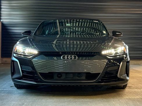 Used 2023 Audi e-tron GT Prestige AWD/4WD image 6