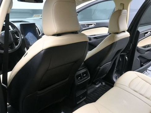 Used 2022 Ford Edge SEL AWD/4WD image 23